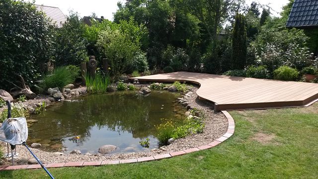 Holzterrassen und Holzfliesen